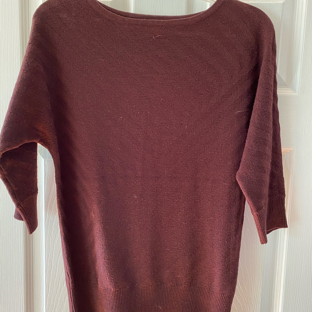 Women’s Sweater - Picture 1 of 2